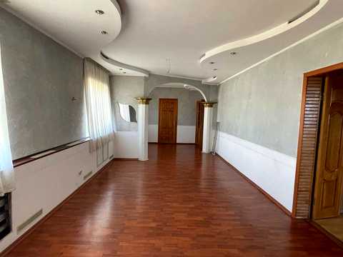 будинок за адресою Квітковий, 4