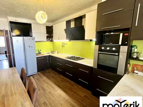 квартира за адресою Академіка Сахарова вул., 36