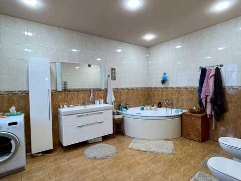 будинок за адресою Купріна вул.