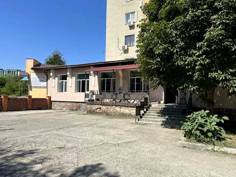 комерційна за адресою Івано-Франківськ, Південний бульв., 42