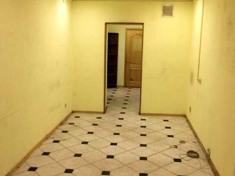 комерційна за адресою Пантелеймонівська вул., 42