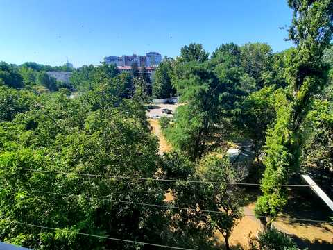 квартира за адресою Небесної Сотні просп. (Маршала Жукова), 32