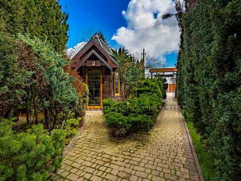 коммерческая по адресу Бориспільський, 1