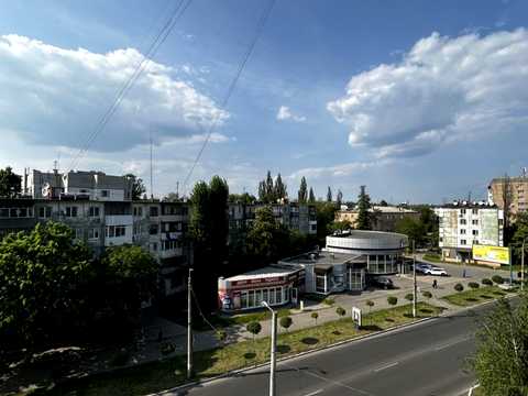 квартира за адресою Першотравнева, 46