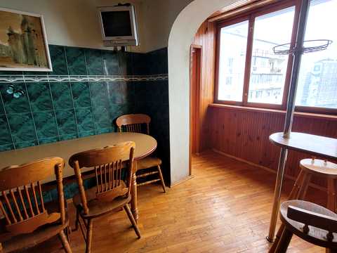 квартира за адресою Ревуцького вул., 42-А