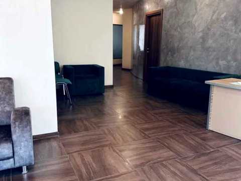 комерційна за адресою Одеса, Літературна вул., 1а