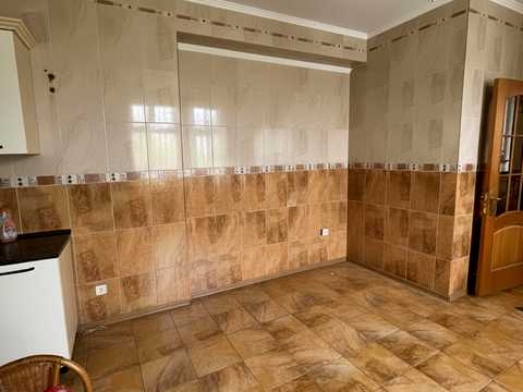 комерційна за адресою Осипа Сорохтея вул., 24А
