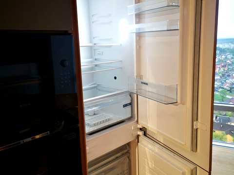 квартира за адресою Миколи Ушакова вул., 1-Б