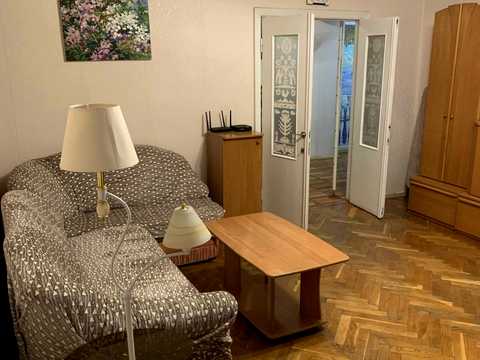 квартира за адресою Панаса Мирного вул., 27