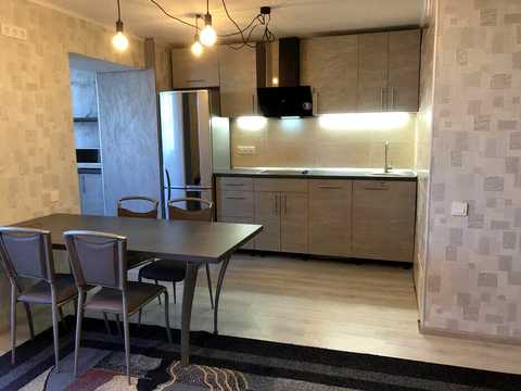 квартира по адресу Рабочая ул., 152