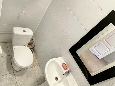 комерційна за адресою Саксаганського вул., 44-В