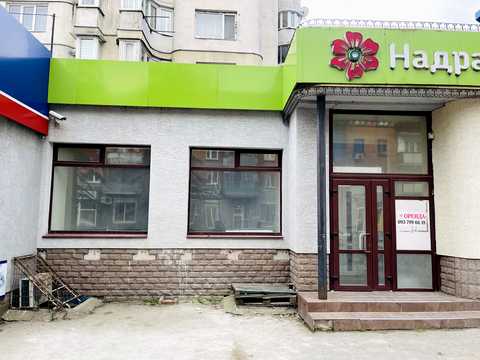 комерційна за адресою Соборна, 16