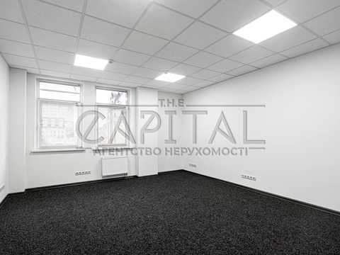 комерційна за адресою Спаська вул., 5
