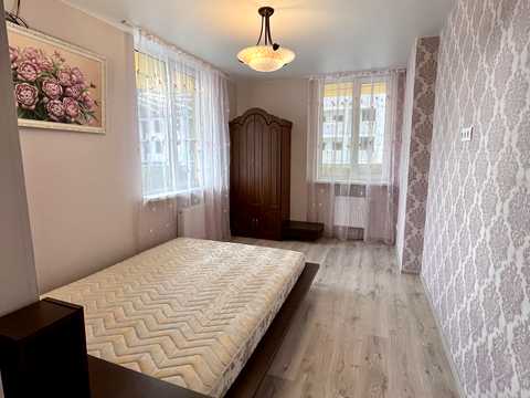 квартира за адресою Ярослава Гашека бульв., (Будинок 2)
