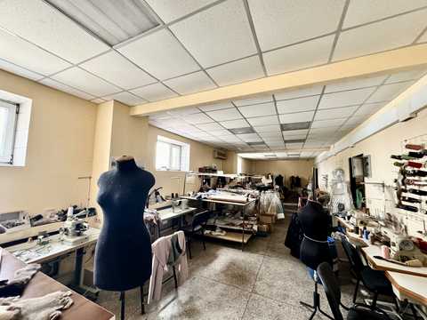 коммерческая по адресу Биологическая ул., 4