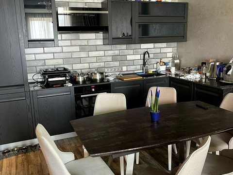 квартира по адресу Ревуцкого ул., 9