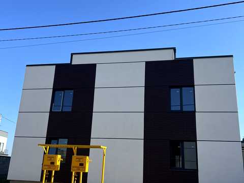 дом по адресу Кулика і Гудачека ул. (Макарова)