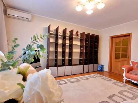 квартира по адресу Анны Ахматовой ул., 3