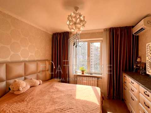 квартира по адресу Анны Ахматовой ул., 8