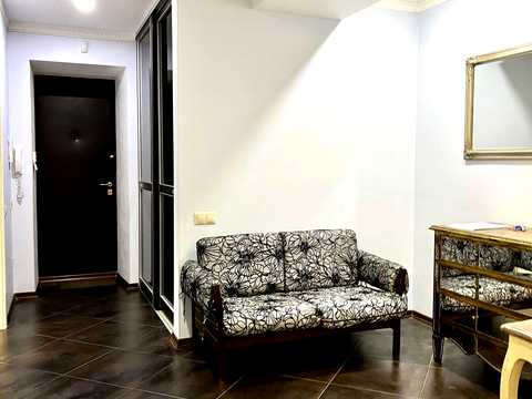 квартира за адресою Варязький пров. (Бехтеревський), 7