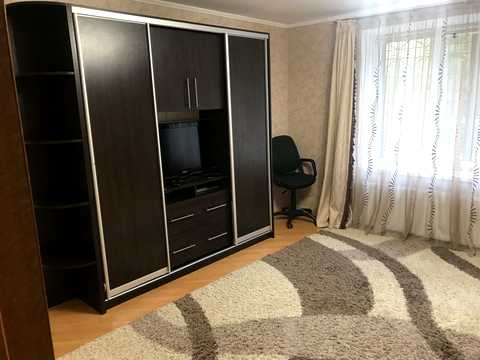 квартира за адресою Макарова, 56