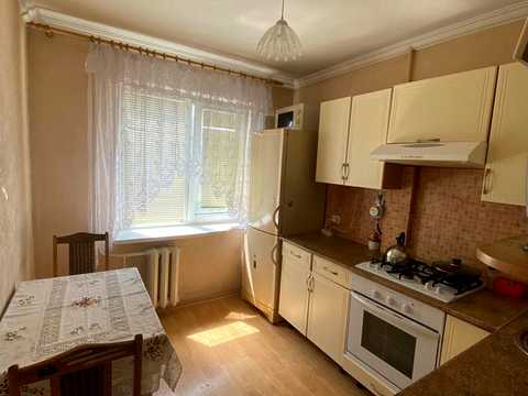 квартира за адресою Генерала Генадія Воробйова вул. (Курська), 20