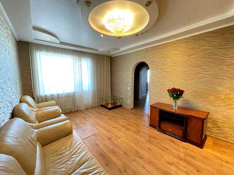 квартира по адресу Сахарова ул., 3
