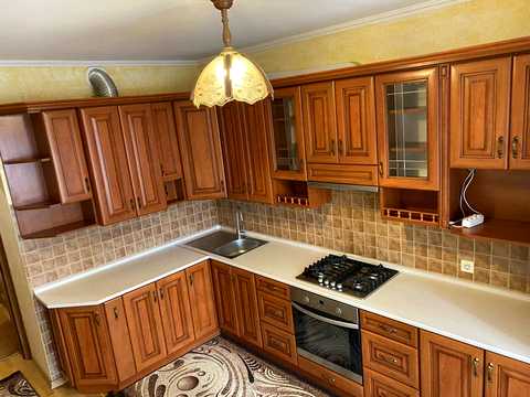 квартира за адресою Вернадського, 8