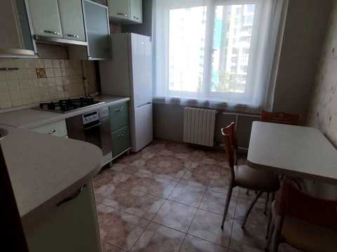 квартира за адресою Добровольців пров., 6