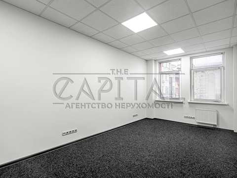 комерційна за адресою Спаська вул., 5
