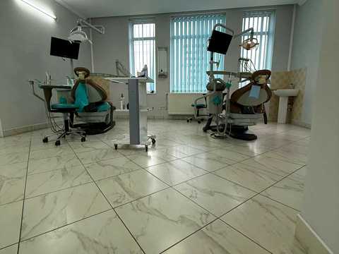 коммерческая по адресу Центральна, 48