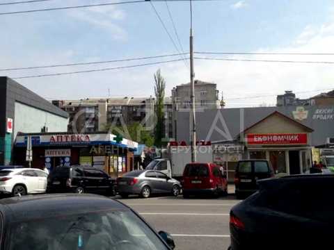 коммерческая по адресу Антоновича ул. (Горького), 115