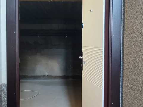 комерційна за адресою Лісорубна вул., 4