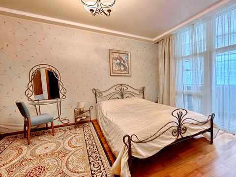 квартира за адресою Мостобудівників вул., 17