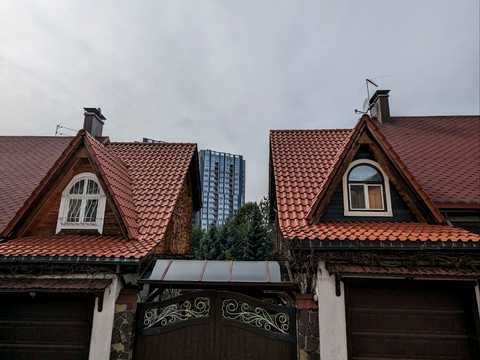 комерційна за адресою Павла Загребельного вул. (Миколи Раєвського), 8