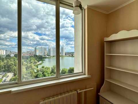 квартира по адресу Драгоманова ул., 31