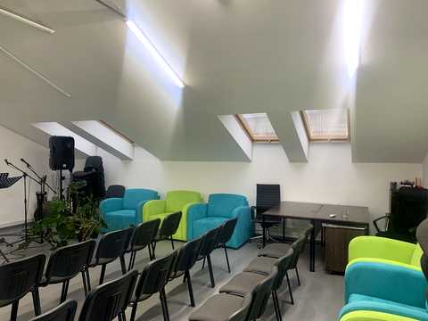комерційна за адресою Шпитальна вул., 9