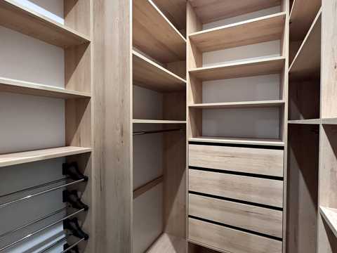 квартира за адресою Кудрявська, 24а