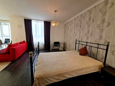 квартира за адресою Зарічанська вул., 8/4