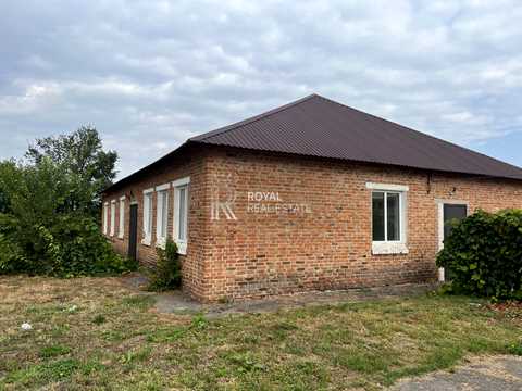 комерційна за адресою с. Росава, Підгірний, 1