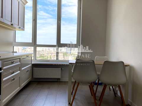 квартира за адресою Солом'янська вул., 20В