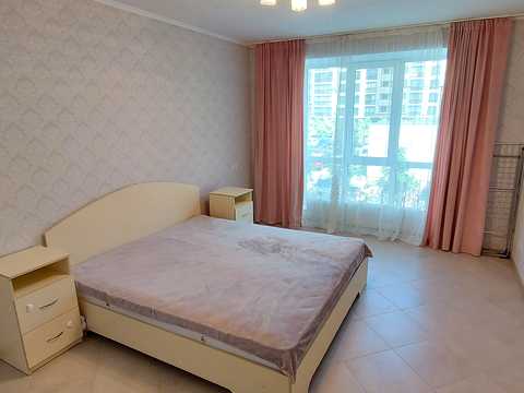 квартира за адресою Радистів вул., 14