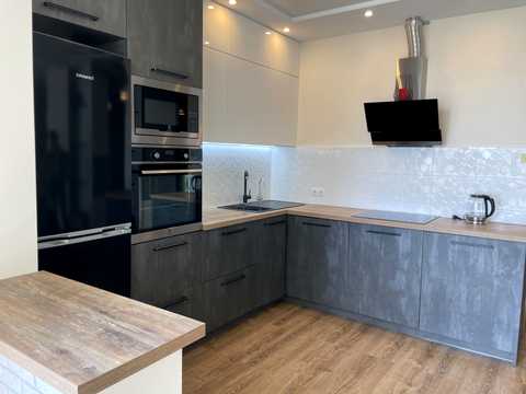 квартира за адресою Новомостицька вул., 15