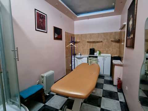 комерційна за адресою Київ, Дмитрівська вул., 17-А