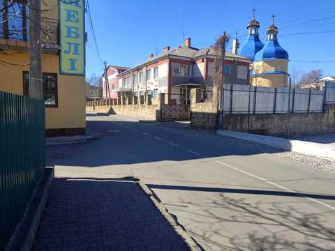 комерційна за адресою Соборний провулок, 3
