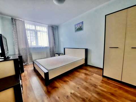 квартира по адресу Сім'ї Кульженків ул. (Петра Дегтяренка), 33