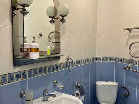 комерційна за адресою Трускавець, Суховоля вул., 10а