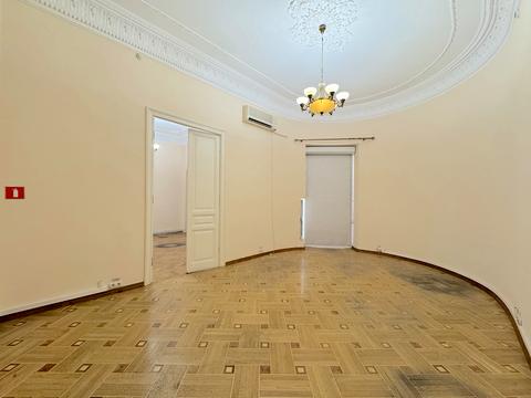 комерційна за адресою Італійська вул. (Пушкінська), 8