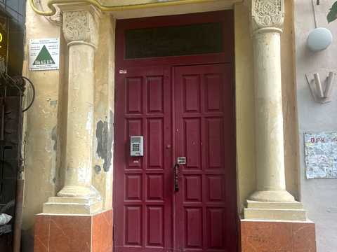 комерційна за адресою Лисенка вул., 1