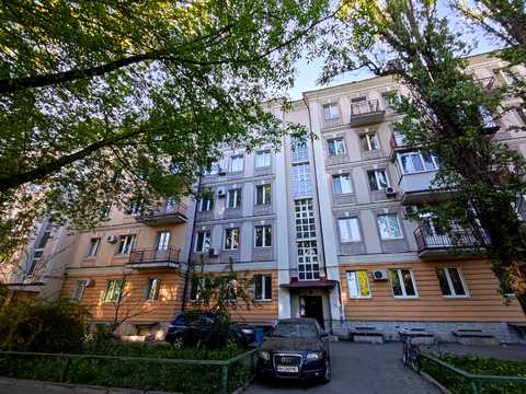 комерційна за адресою Київ, Олександра Довженка вул., 2